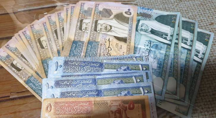 نائب يطالب بتأجيل أقساط القروض لشهر آذار بسبب مصاريف رمضان والعيد