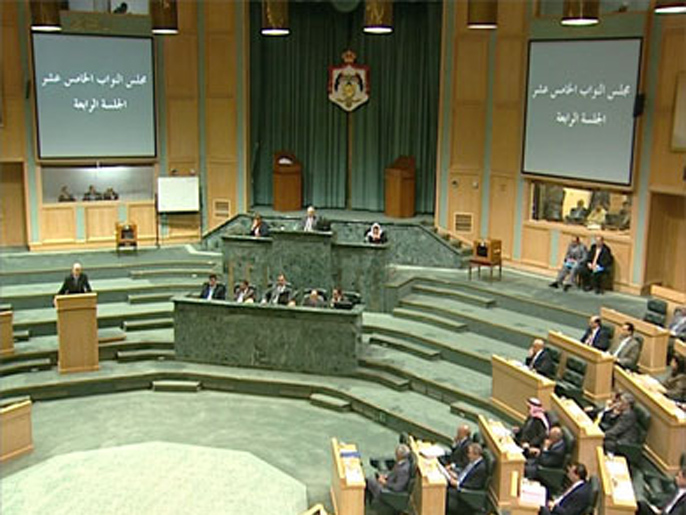 مذكرة نيابية تطالب بتخفيض معدل قبول دراسة الطب خارج المملكة