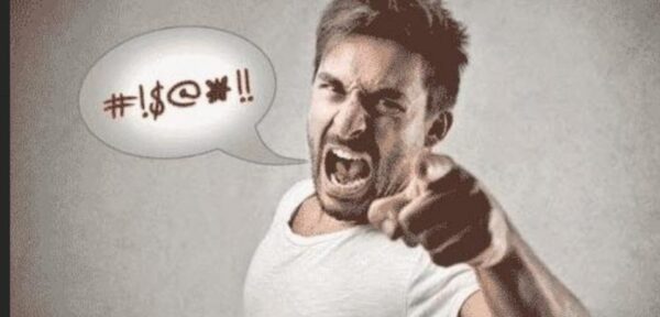 هل الشتائم تفطر الصائم؟
