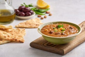 الفول المدمس.. خيار مثالي للسحور في رمضان