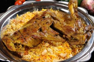 الحنيذ: أكلة يمنية تقليدية تعزز الأجواء الرمضانية