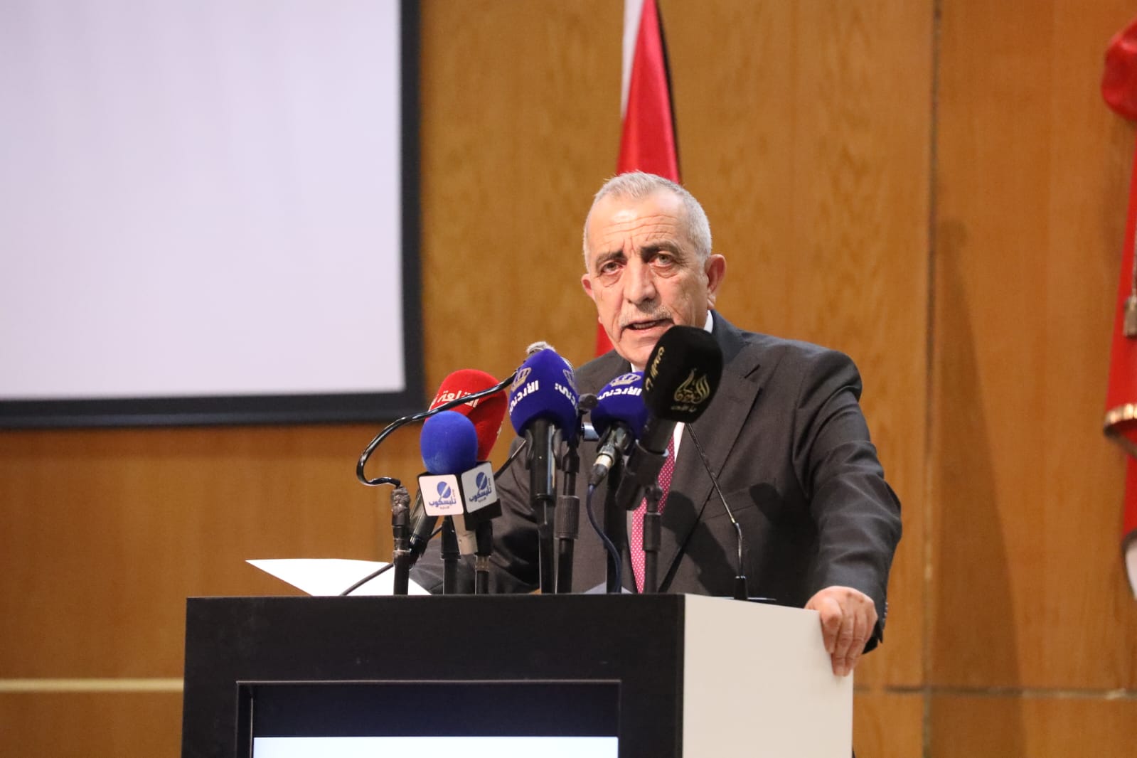 صورة حول : الرواشدة: الأردن يمثل النموذج العروبي بمواقفه تجاه قضايا أمته وفي مقدمتها فلسطين الرواشدة: الأردن يمثل النموذج العروبي بمواقفه تجاه قضايا أمته وفي مقدمتها فلسطين