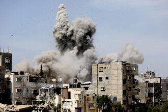 12شهيدا جراء قصف الاحتلال في خان يونس وبيت لاهيا