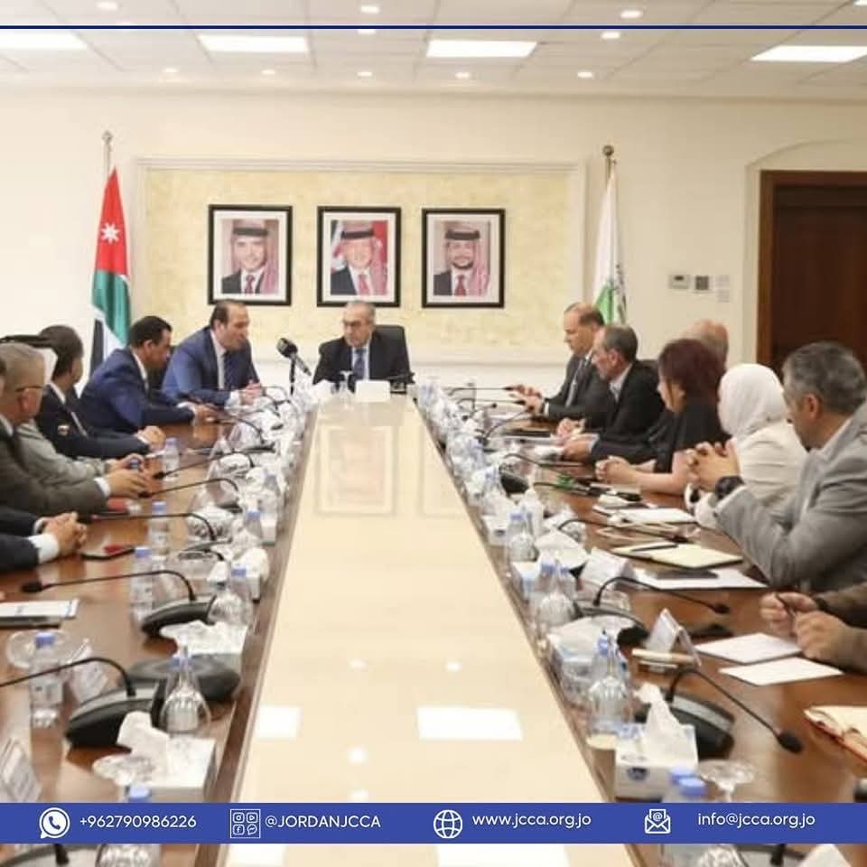 أبو السمن يلتقي مجلس نقابة مقاولي الانشاءات