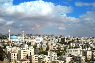 أجواء معتدلة وانخفاض تدريجي على درجات الحرارة