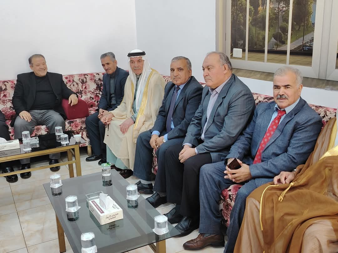 مندوبا عن الملك وولي العهد.. العيسوي يعزي الخوالدة