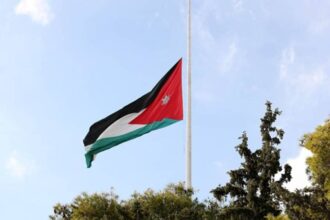 عاجل || الحكومة الاردنية تقرر تنكيس الاعلام لمدة ثلاثة أيام
