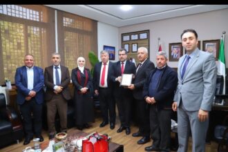 رئيس جامعة البترا يستقبل وفدا من جامعة بوليتكنك فلسطين لبحث تفعيل اتفاقية التعاون المشترك