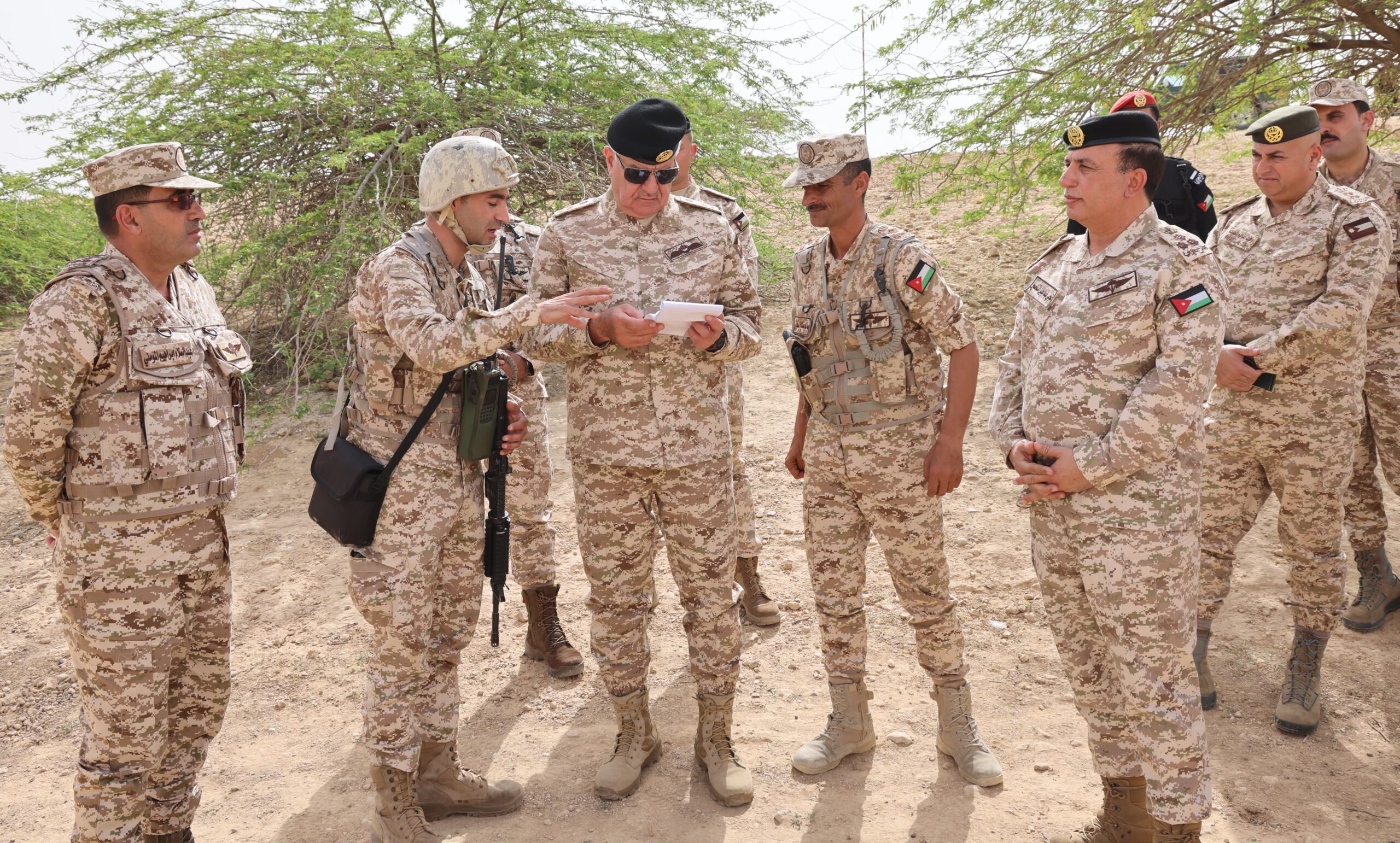 رئيس هيئة الأركان المشتركة يتفقد الواجهة الحدودية للمنطقة العسكرية الوسطى