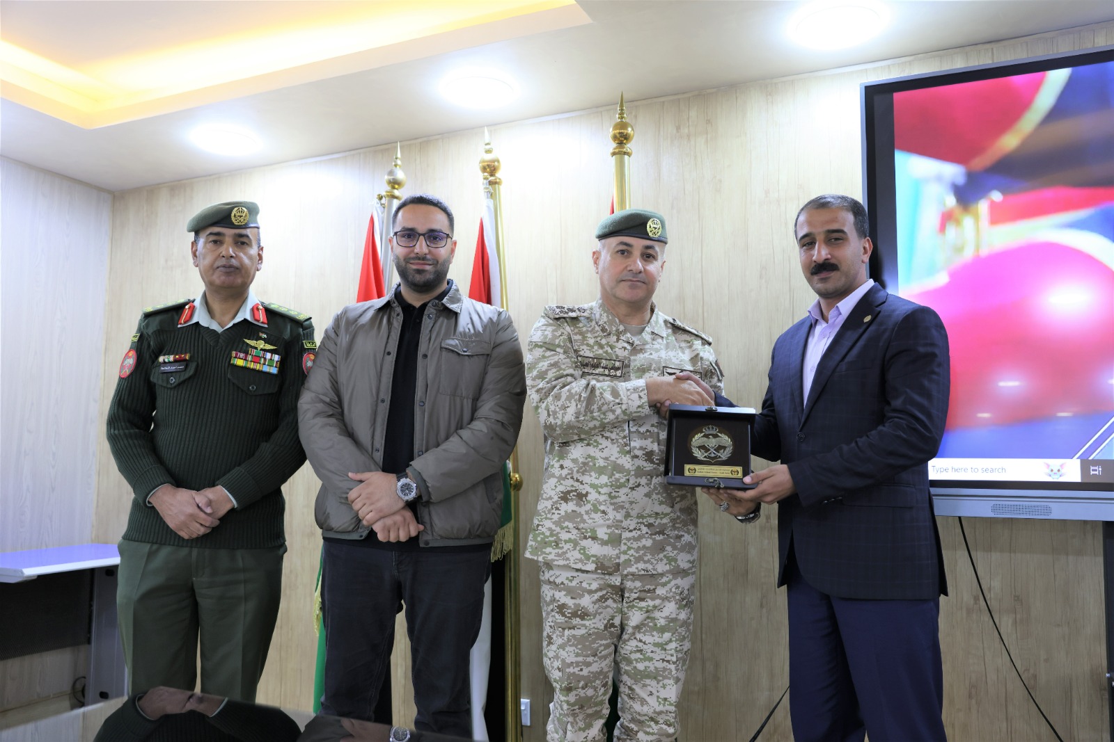 اختتام دورة تشغيل الطائرات المسيرة (Drones) في معهد تدريب الإعلام العسكري