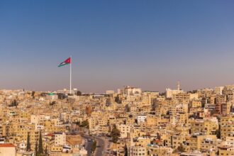 أجواء حارة ومغبرة اليوم وانخفاض تدريجي على درجات الحرارة بدءًا من الخميس