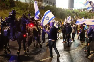 مظاهرات في تل أبيب للمطالبة بإعادة الأسرى