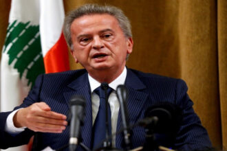 قاض لبناني يمهد الطريق لإدانة حاكم مصرف لبنان السابق رياض سلامة