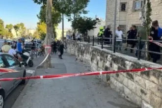 عاجل|| جرحى في عملية طعن بالقدس الغربية