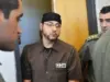ابنة البرغوثي : والدي يتعرض للتعذيب والضرب يومياً