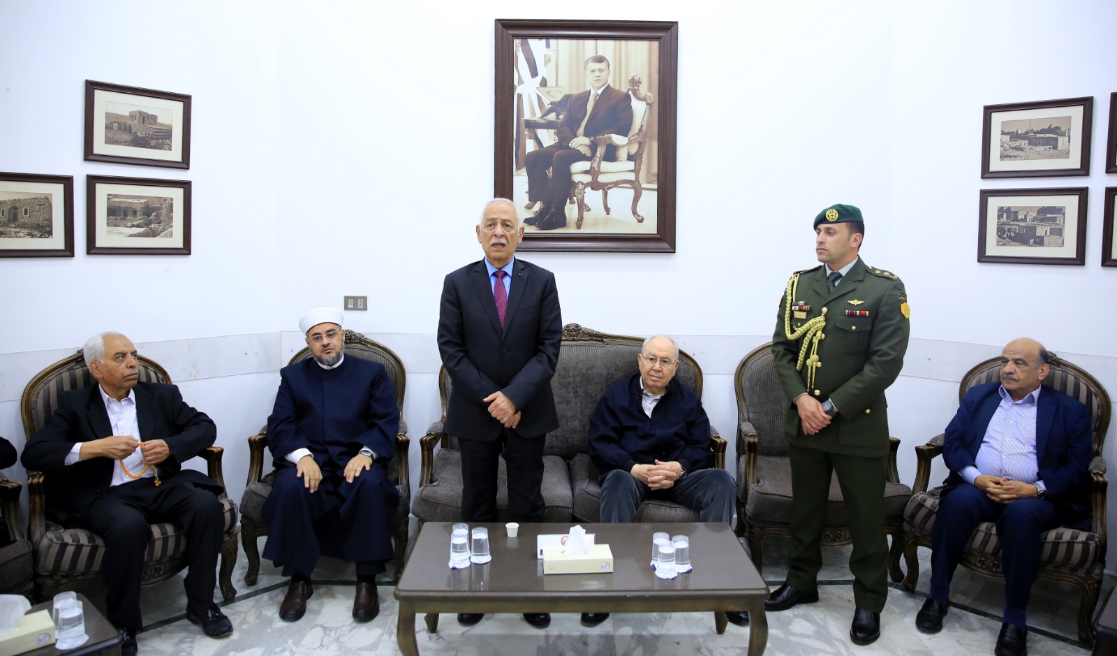 مندوبا عن الملك وولي العهد...العيسوي يعزي ابو حسان وغوشة وأباظة