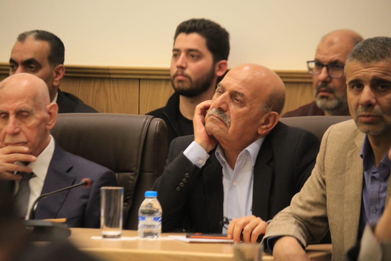 خلال مناقشة تداعيات قرار ترامب على الصناعة الاردنية.. يعرب يؤكد متانة الاقتصاد الوطني والجغبير يدعو لتوسيع حصة الصناعة محليا