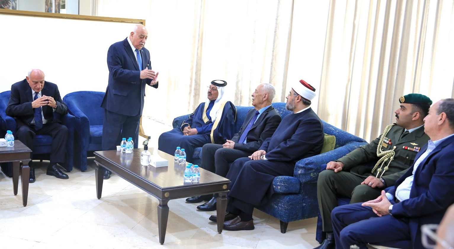 مندوبا عن الملك وولي العهد.. العيسوي يعزي العقيلي والجمل والجندي