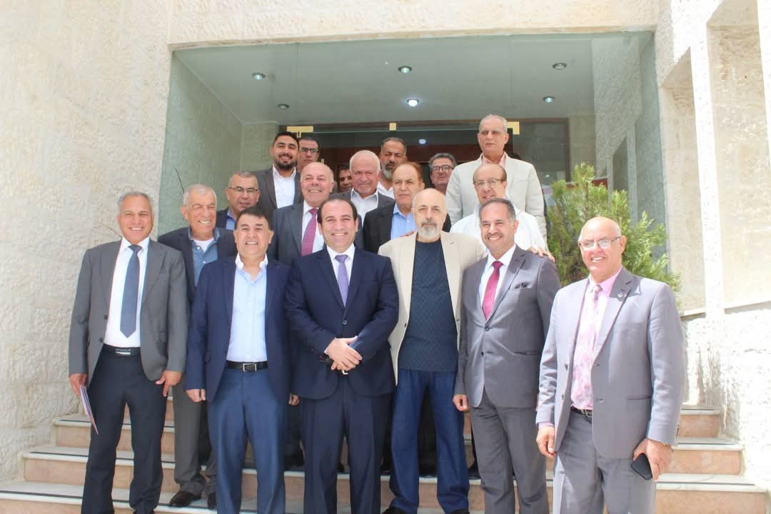 بالصور... قائمة العمل والإنجاز لانتخابات المقاولين تعرض برنامج عملها على جمعية المستثمرين في قطاع الاسكان