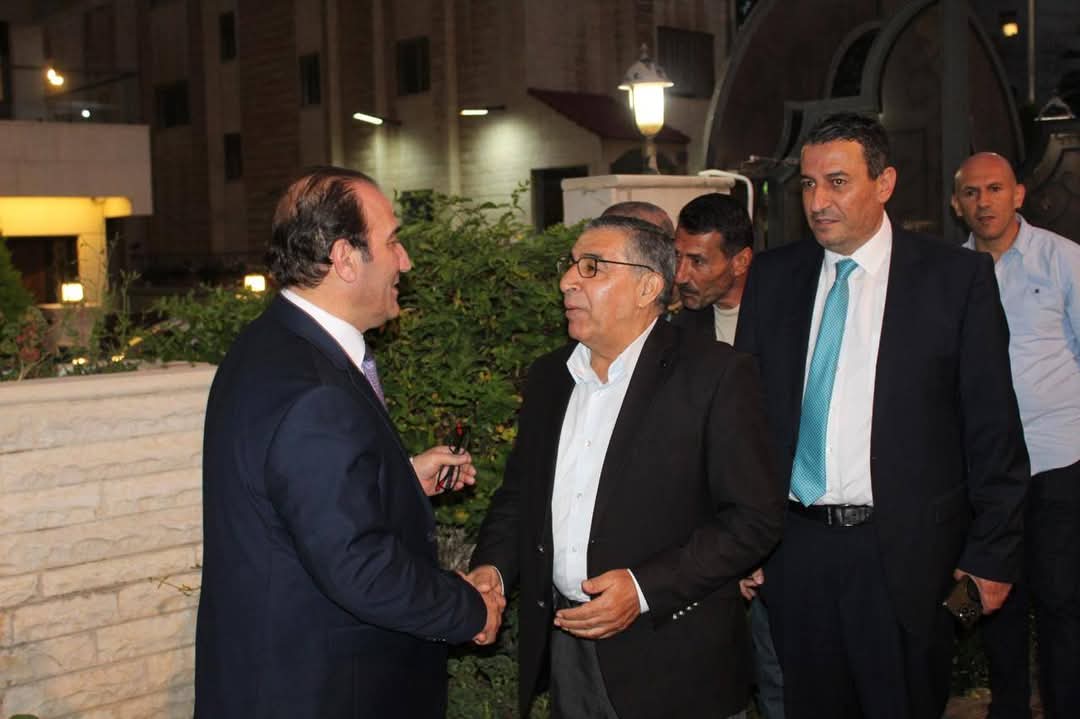 بالصور.. قائمة العمل والإنجاز تلتقي حشدا من الداعمين