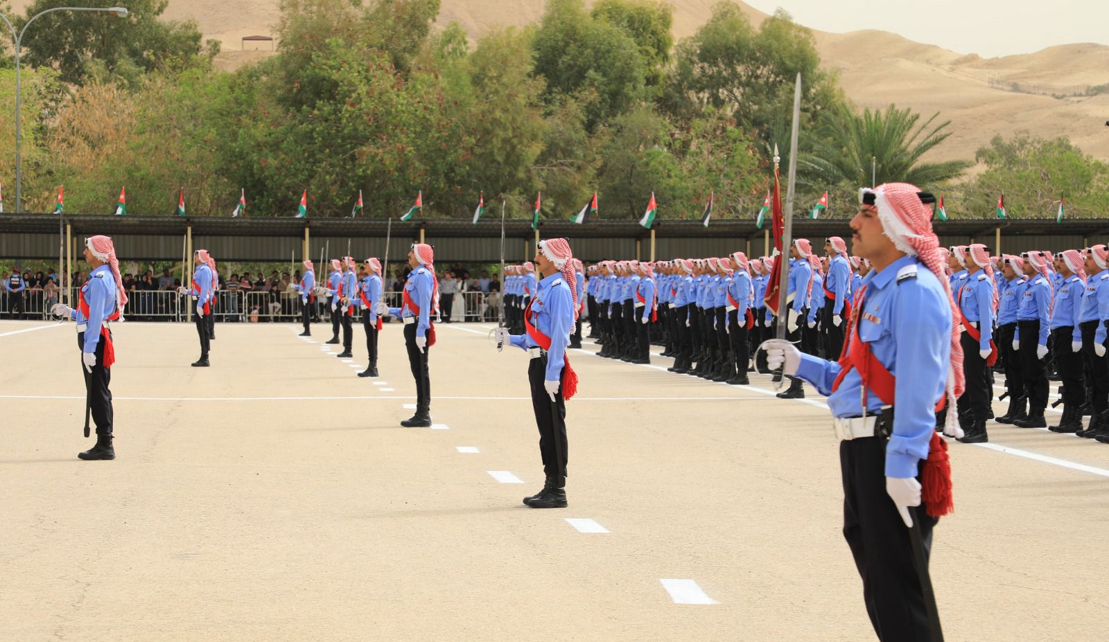 مدير الأمن العام يرعى حفل تخريج دفعة جديدة من مستجدي الأمن العام
