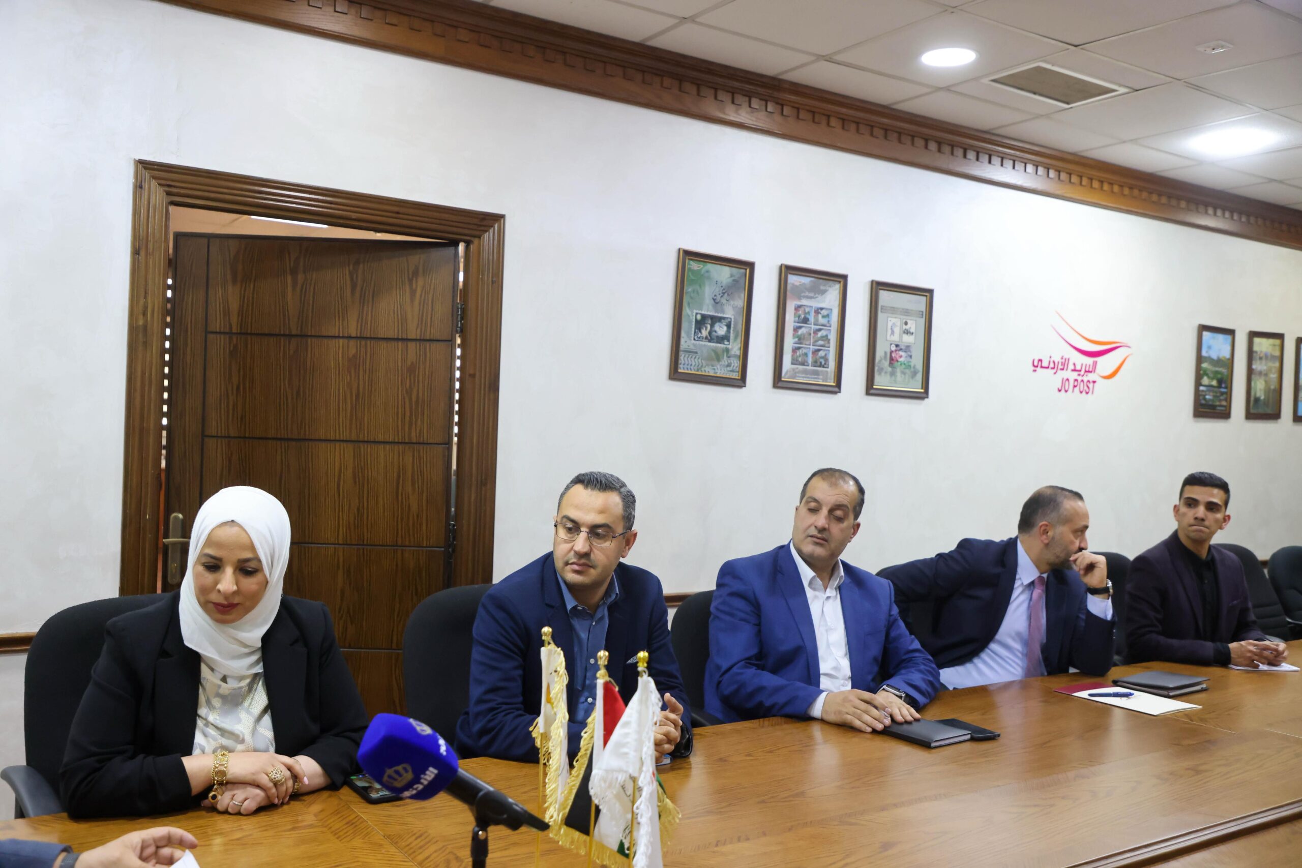 وزارة الشباب والبريد الأردني يوقعان اتفاقية لتمكين الشباب في التجارة الإلكترونية