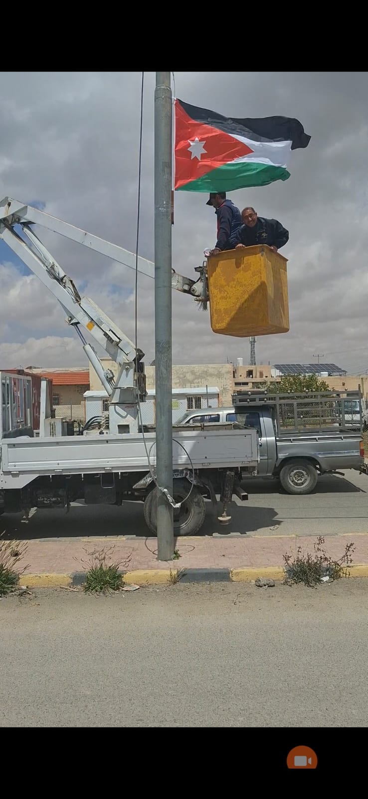 علمُنا عالٍ ورايتُنا هاشمية