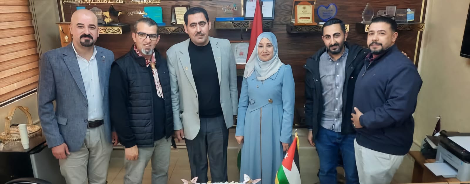 احتفالات لواء القصر برفع العلم.. حب وولاء