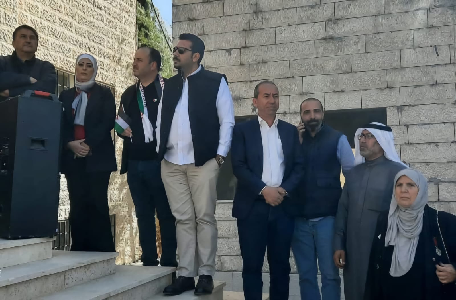 احتفالات لواء القصر برفع العلم.. حب وولاء