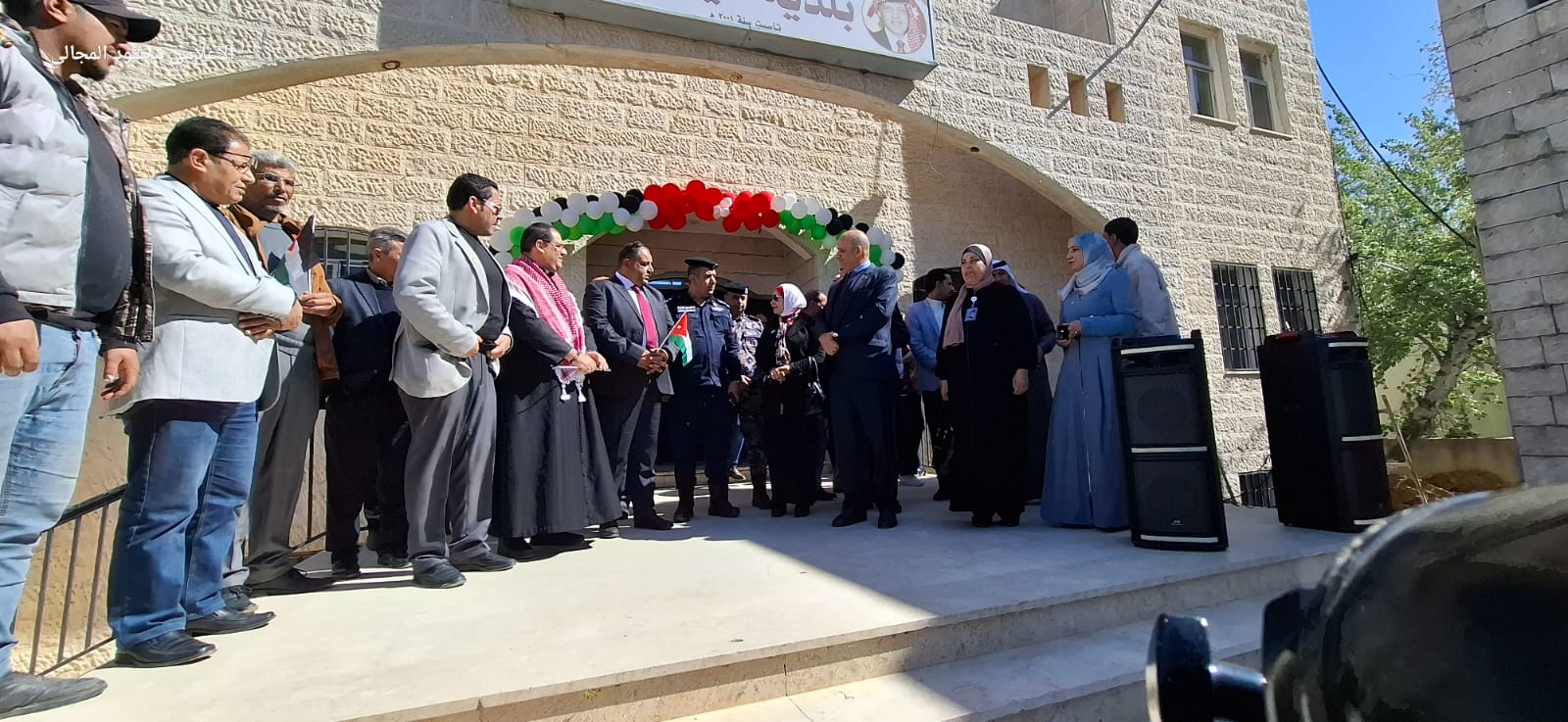 احتفالات لواء القصر برفع العلم.. حب وولاء