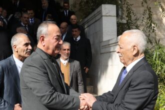المهندس عبدالحكيم محمود الهندي يكتب : "أبو حسن" .. مندوب الملك الذي "فتح الأبواب" وطبّبَ الجراح