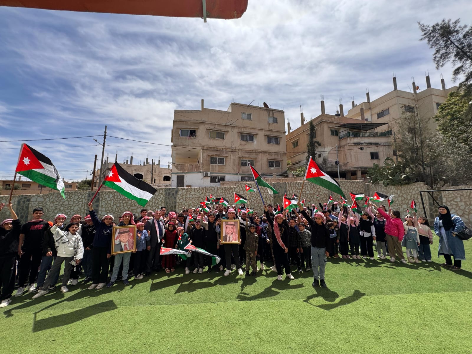 معهد الرياديين المبدعين العرب يحتفل برفع العلم في اليوم الوطني للعلم الأردني