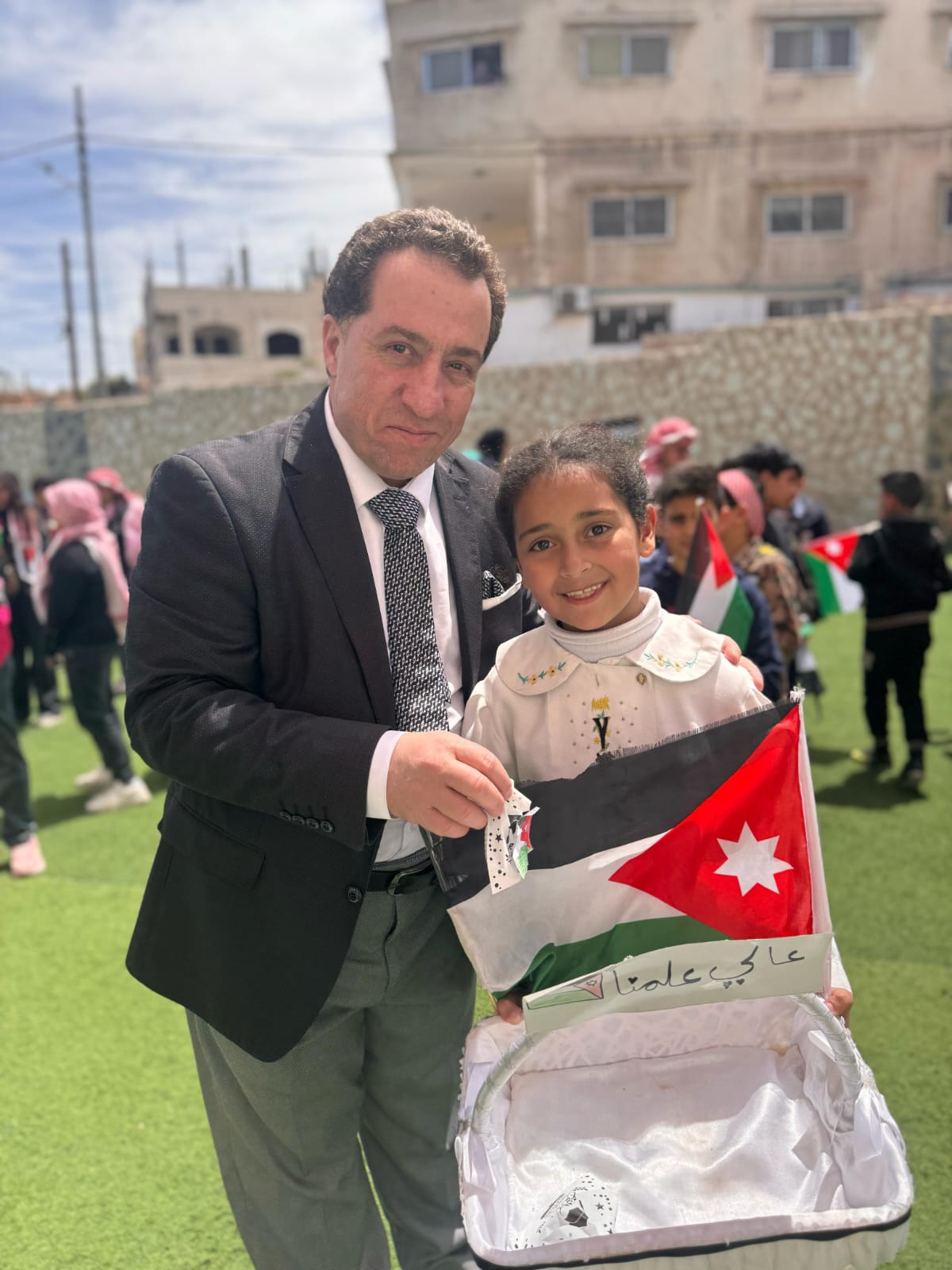 معهد الرياديين المبدعين العرب يحتفل برفع العلم في اليوم الوطني للعلم الأردني