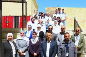 جامعة البترا تقيم يومًا طبيًّا مجانيًا في مدرسة البنيات الأساسية بالتعاون مع مركز صحي البنيات