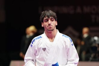 طالب عمان الأهلية "الجعفري" يفوز بفضية الدوري العالمي الممتاز للكاراتيه في القاهرة