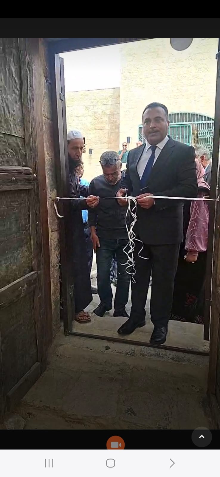 الحيصة يفتتح بازاراً خيرياَ بجمعية ربوع الجعفرية