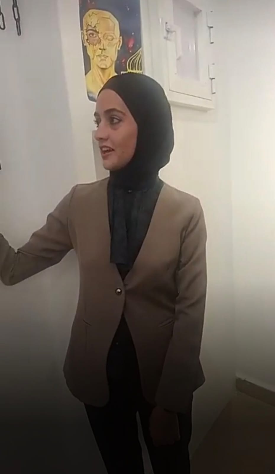 بالفيديو والصور .. العين الصرايرة يفتتح جاليري الكرك في الكرك 