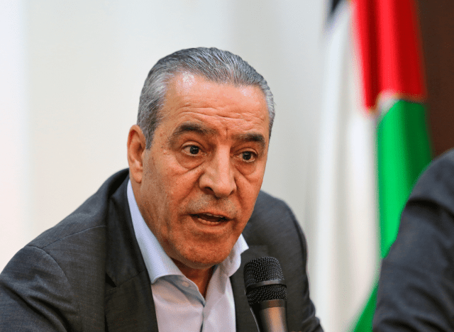 حسين الشيخ نائبًا لرئيس دولة فلسطين في قرار تاريخي