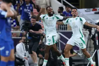 الأهلي يقصي الهلال بثلاثية ويتأهل لنهائي آسيا للمرة الثالثة