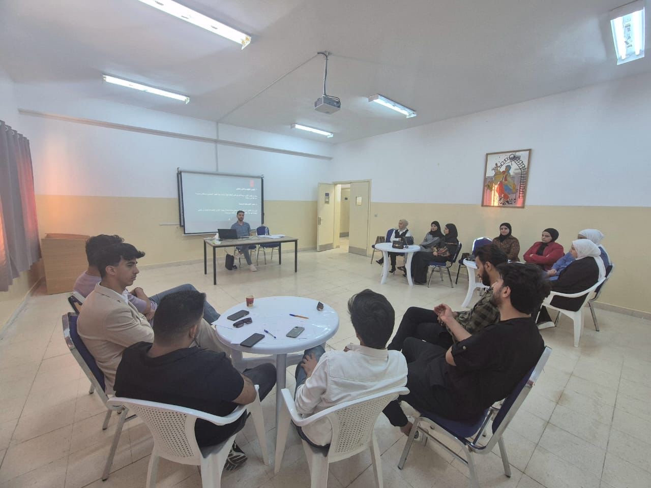 وزارة الشباب تبدأ تنفيذ حزمة البرامج التدريبية في المراكز الشبابية