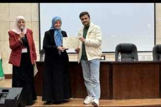 رئيس جامعة البترا يدعو إلى تبنّي خطة استراتيجيّة للحدّ من التّدخين