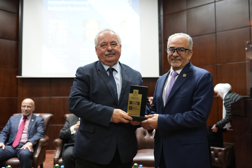بالصور.. ندوة في عمان الأهلية لـ 3 علماء بارزين عالمياً حول البحث العلمي والطبي والعمل الأكاديمي