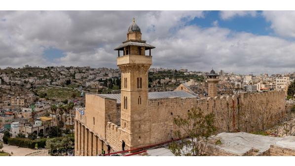 سلطات الاحتلال تضع أقفالا على جميع أبواب غرف الحرم الإبراهيمي