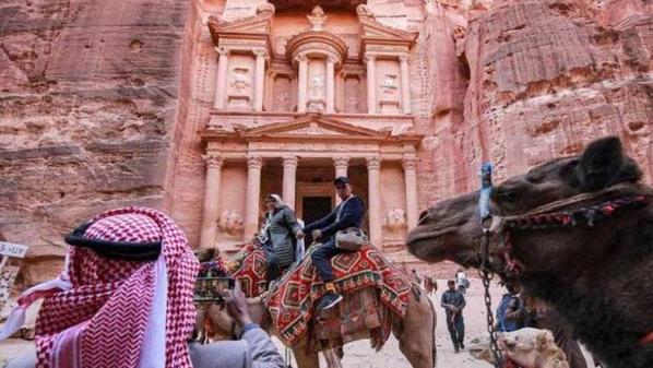 الدخل السياحي يرتفع إلى 1.2 مليار دينار