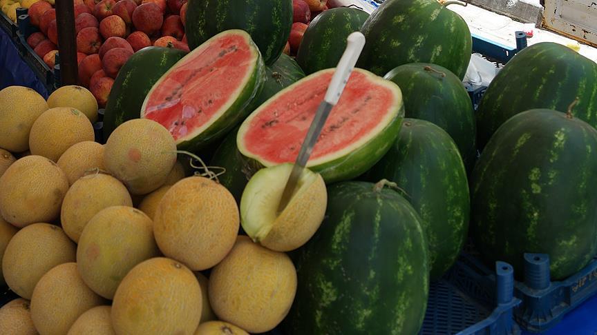 وقف استقبال طلبات تصاريح بيع البطيخ والشمام