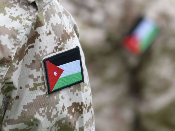 الجيش الأردني يفتح باب التسجيل الإلكتروني للنقص العام للذكور والإناث - رابط
