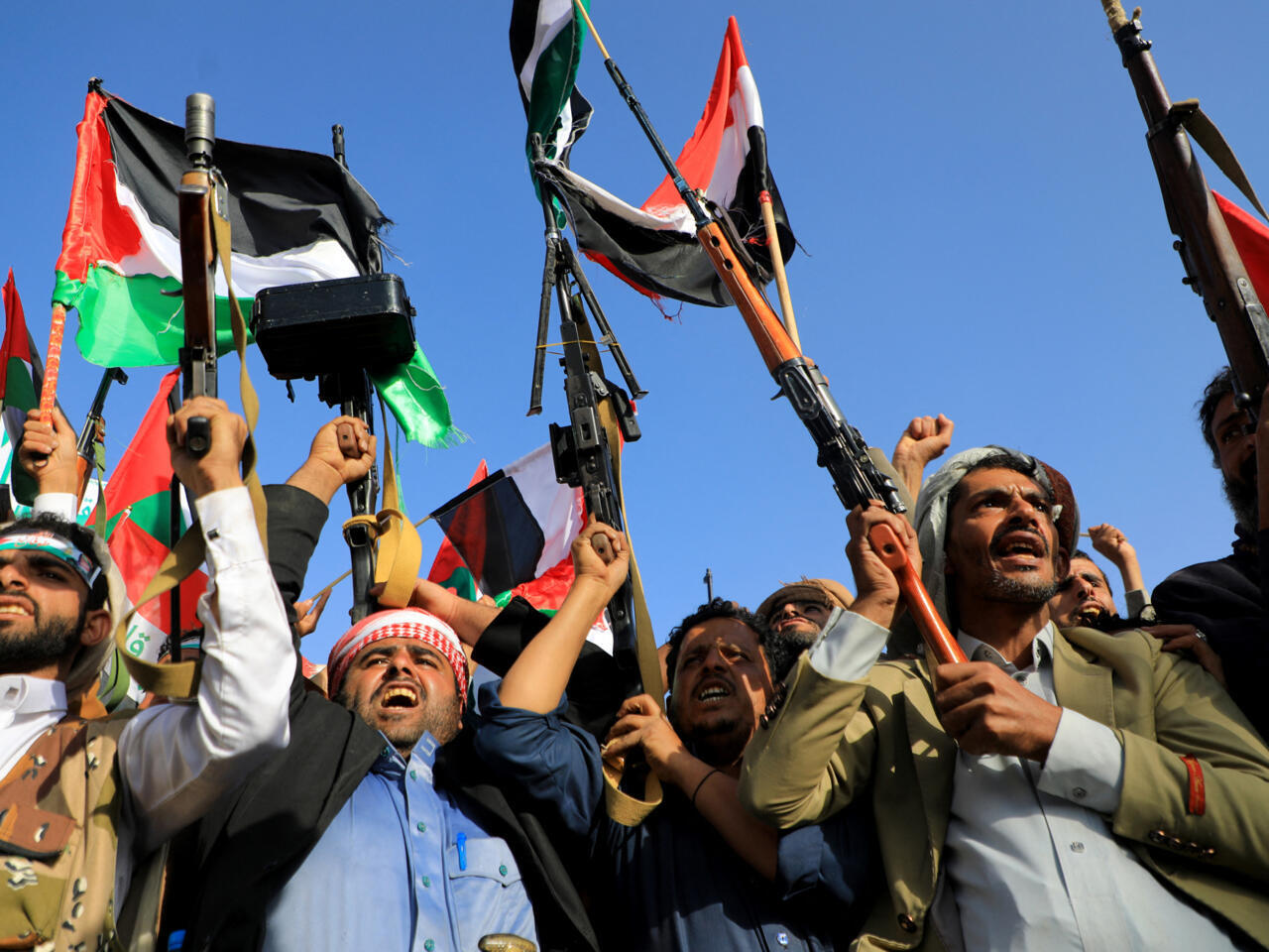 الحوثيون: الرد على إسرائيل مستمر ودعم غزة أولوية لا تقبل المساومة