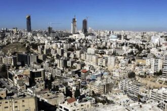 القرارات الحكومية لتحفيز قطاع الاسكان ترفع بيوعات الشقق 12%