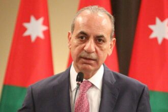 وزير الإدارة المحلية يهنئ عمال الأردن: جهودكم ركيزة التنمية وجمال المدن