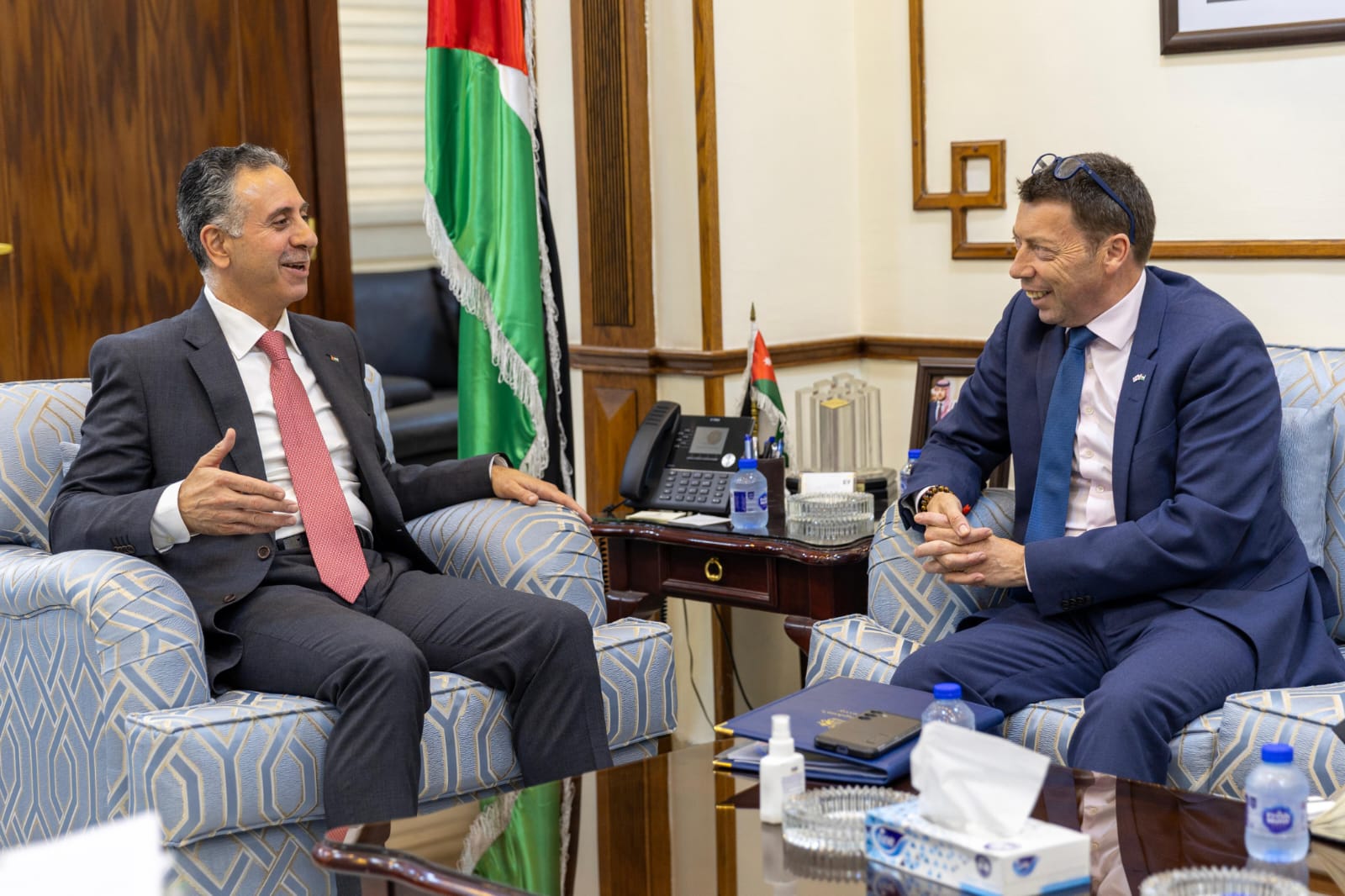 دعم الصناعة يوفّر آلاف الوظائف ويزيد الصادرات في الأردن